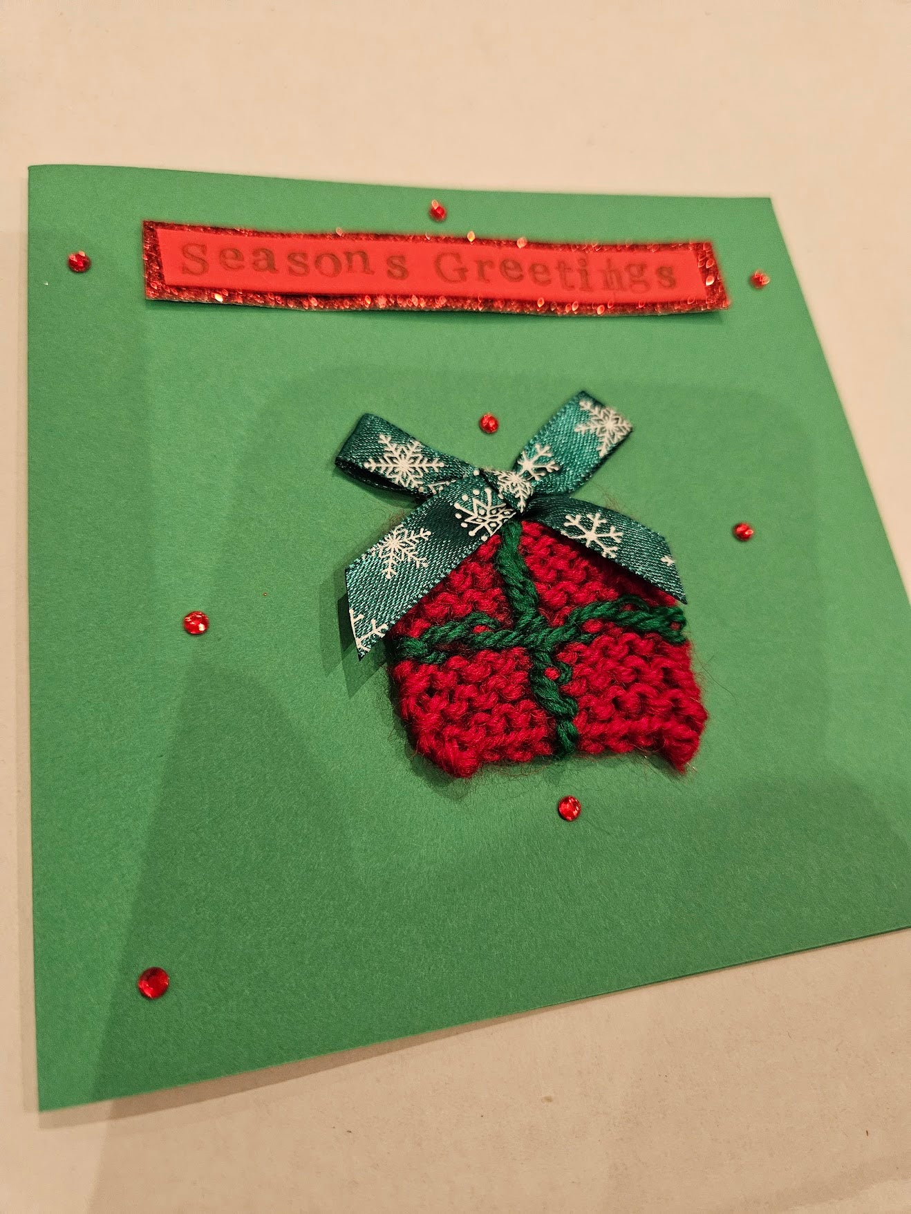 Knitted Christmas Present Card